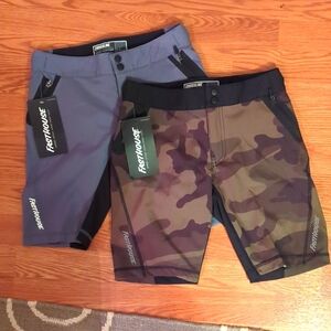 Fasthouse kids size 28 mountain bike shorts